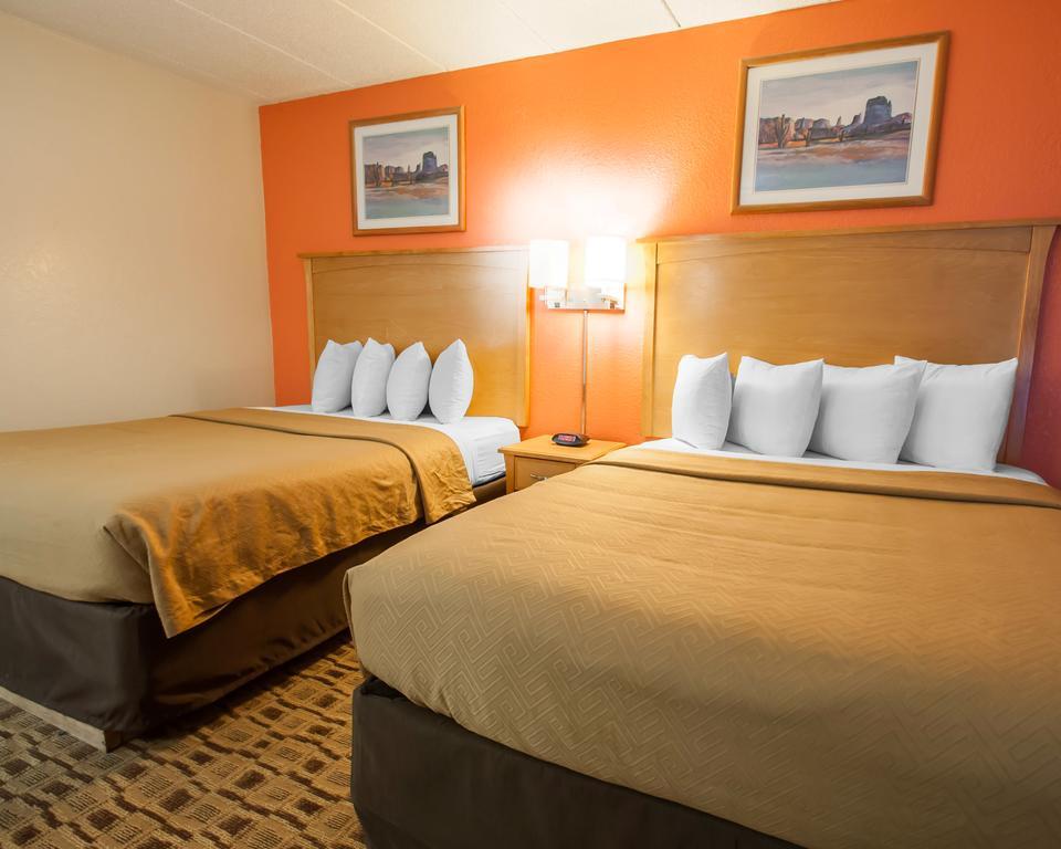 Econo Lodge Kansas City Downtown North Exterior photo